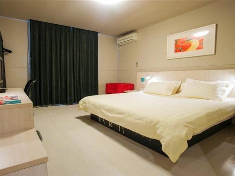 Jingjiang Inn Shanghai Jiading Chengzhong Road Екстер'єр фото