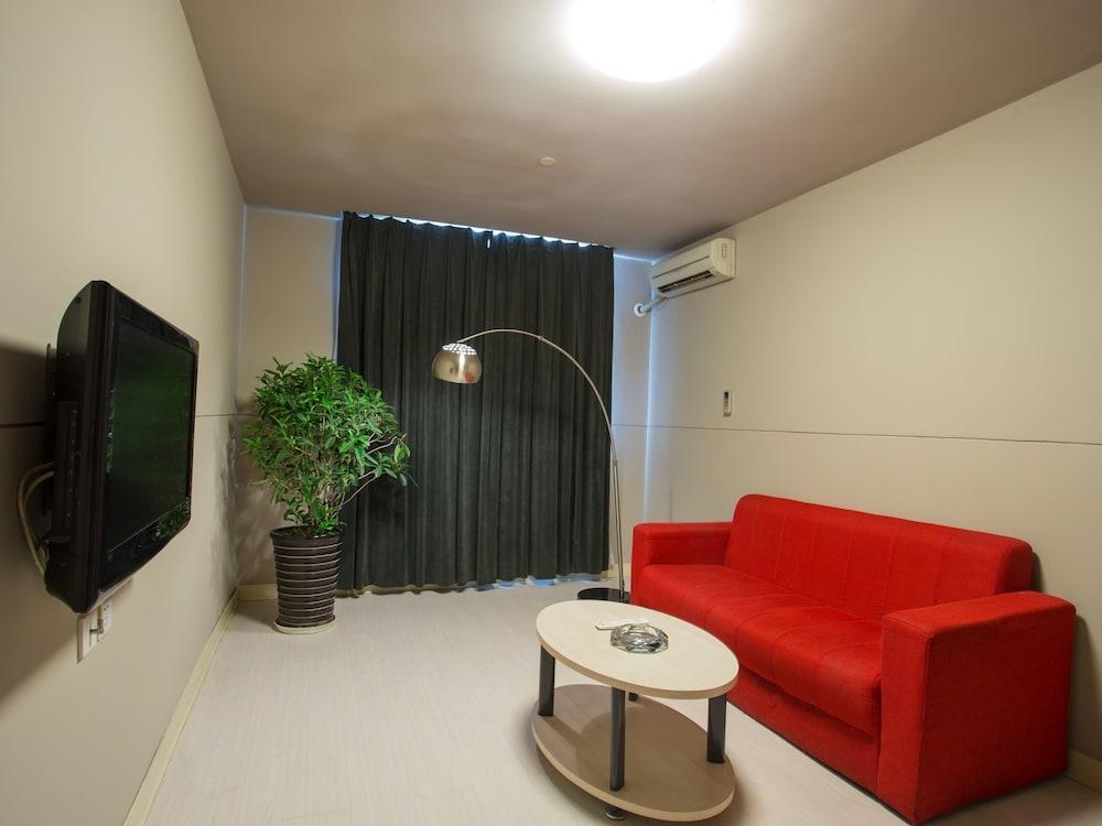 Jingjiang Inn Shanghai Jiading Chengzhong Road Екстер'єр фото