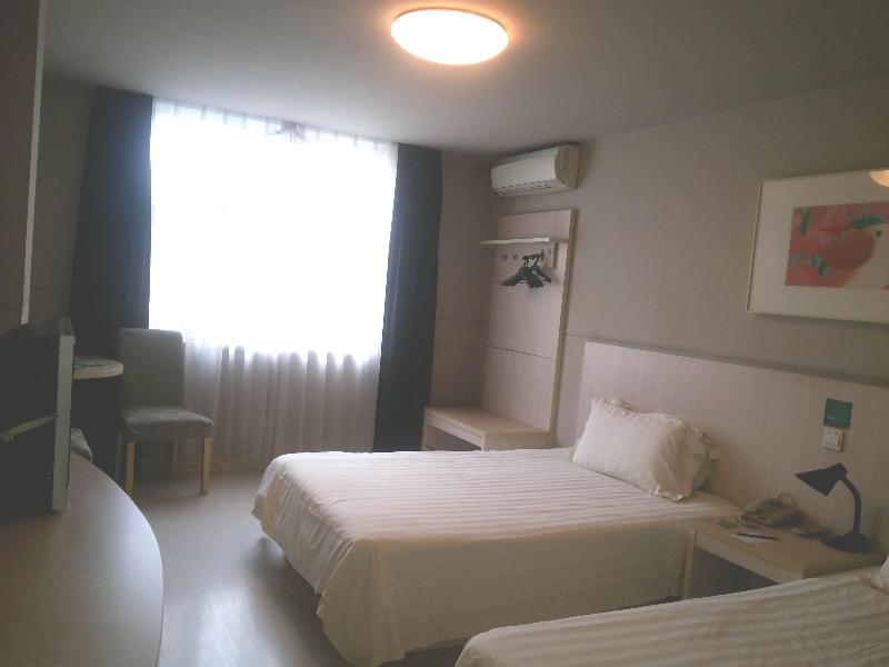 Jingjiang Inn Shanghai Jiading Chengzhong Road Екстер'єр фото