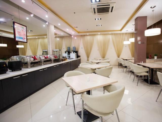 Jingjiang Inn Shanghai Jiading Chengzhong Road Екстер'єр фото