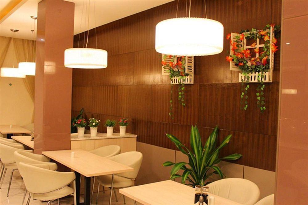 Jingjiang Inn Shanghai Jiading Chengzhong Road Екстер'єр фото