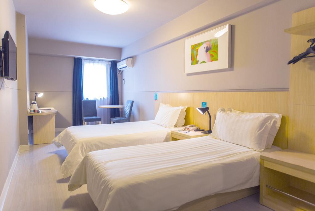Jingjiang Inn Shanghai Jiading Chengzhong Road Екстер'єр фото