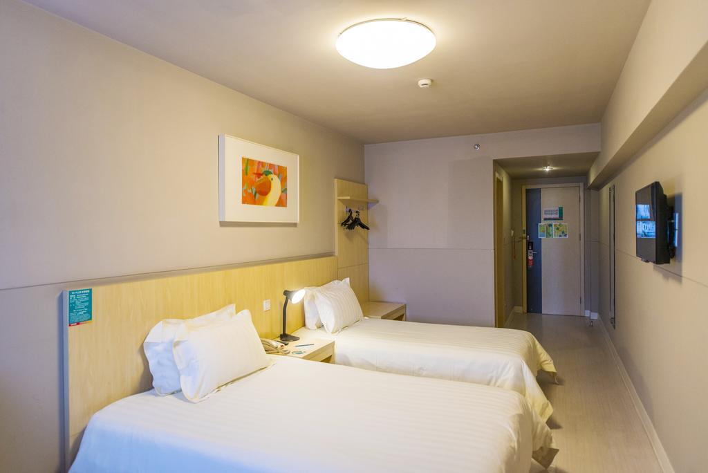 Jingjiang Inn Shanghai Jiading Chengzhong Road Екстер'єр фото