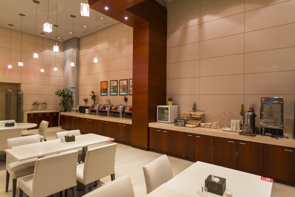 Jingjiang Inn Shanghai Jiading Chengzhong Road Екстер'єр фото